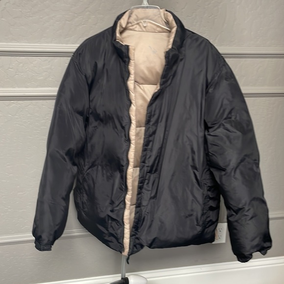 Structure Reversible Puffer - Picture 4 of 5